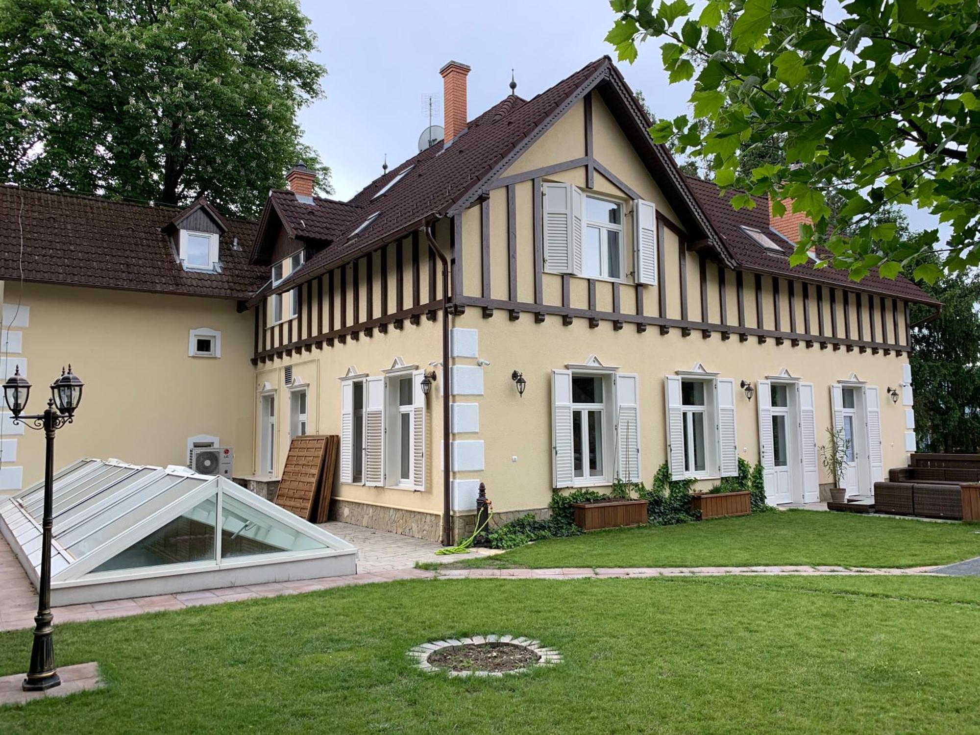 Uhu 750 M2 - Willa